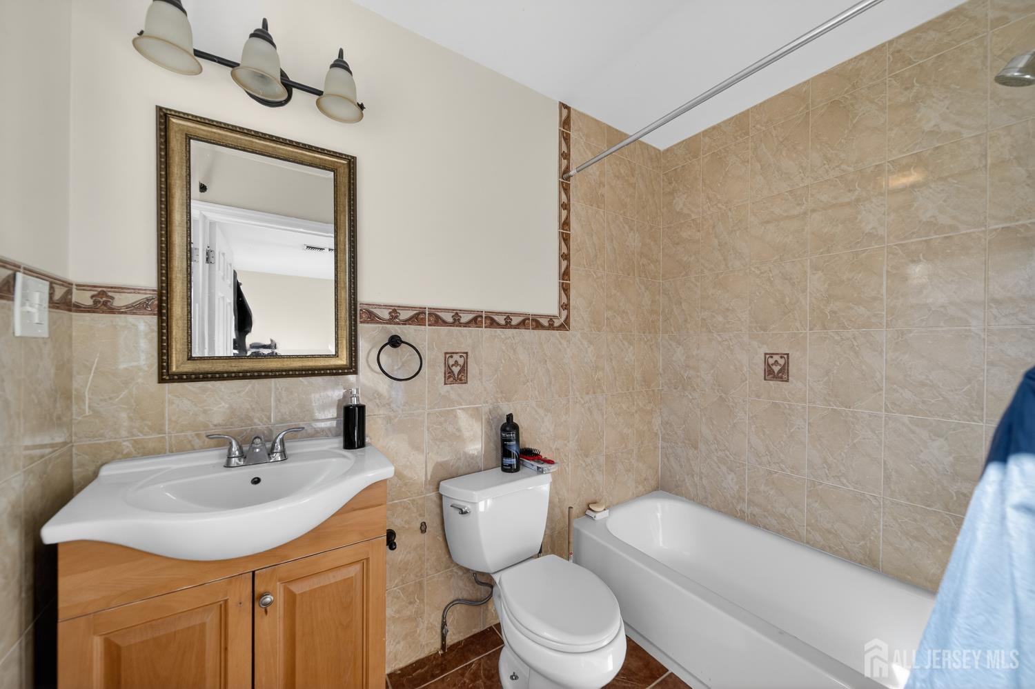 532 Hartford Street, Perth Amboy, NJ, 08861 image 26