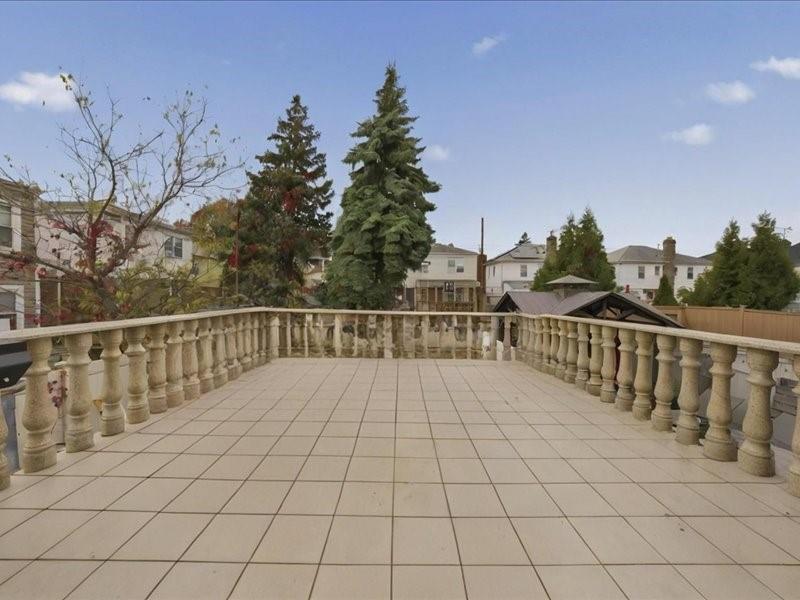 1372 East 66th Street Image 4