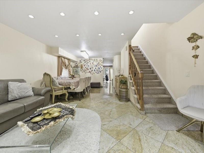 1372 East 66th Street Image 5
