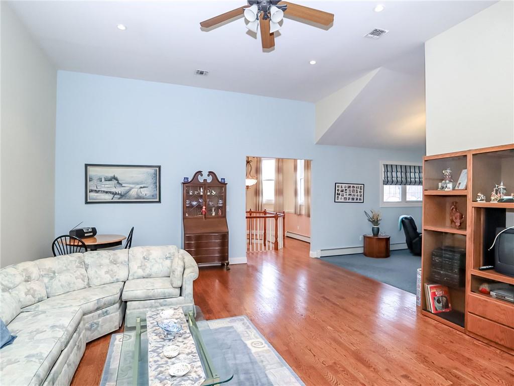 20 Tides Lane, Staten  Island, New York, 10309 image 19