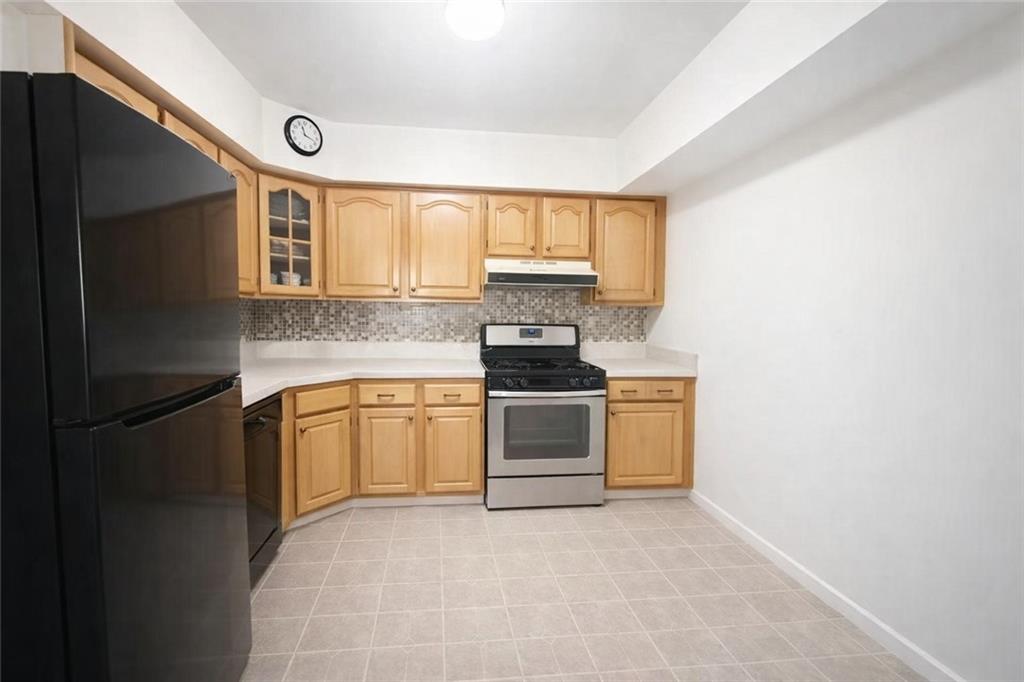 21 Richmond Court, Staten  Island, New York, 10303 image 6