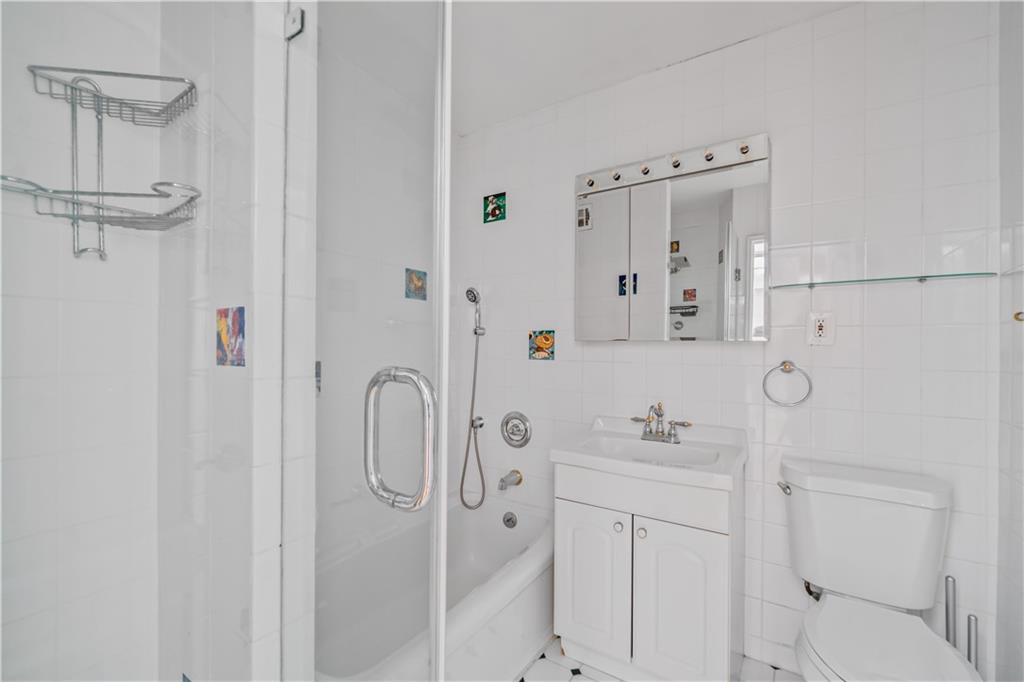 830 Howard Avenue 3A, Staten  Island, New York, 10301 image 8