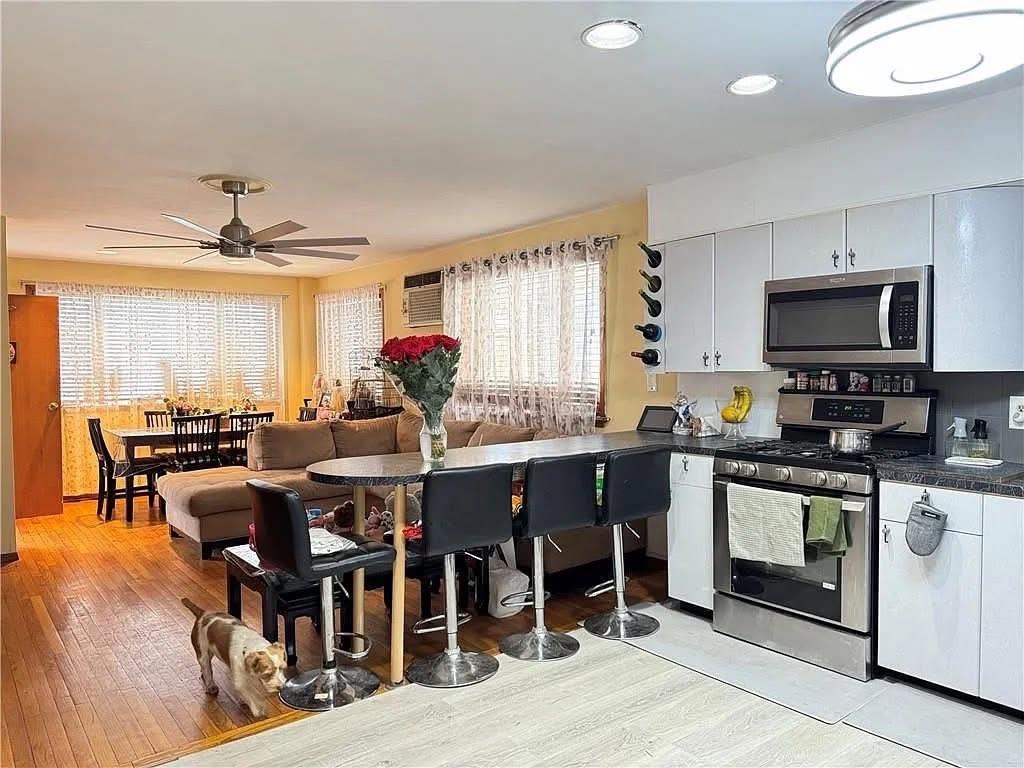 3724 Laurel Avenue, Brooklyn, New York, 11224 image 13