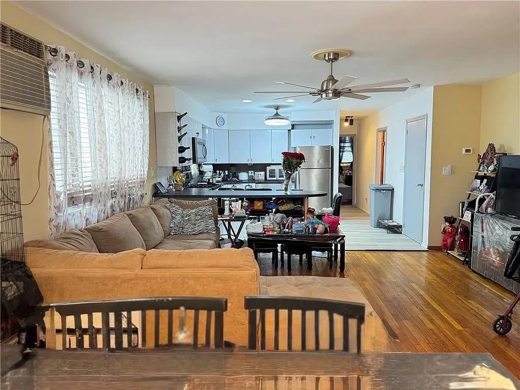 3724 Laurel Avenue, Brooklyn, New York, 11224 image 14