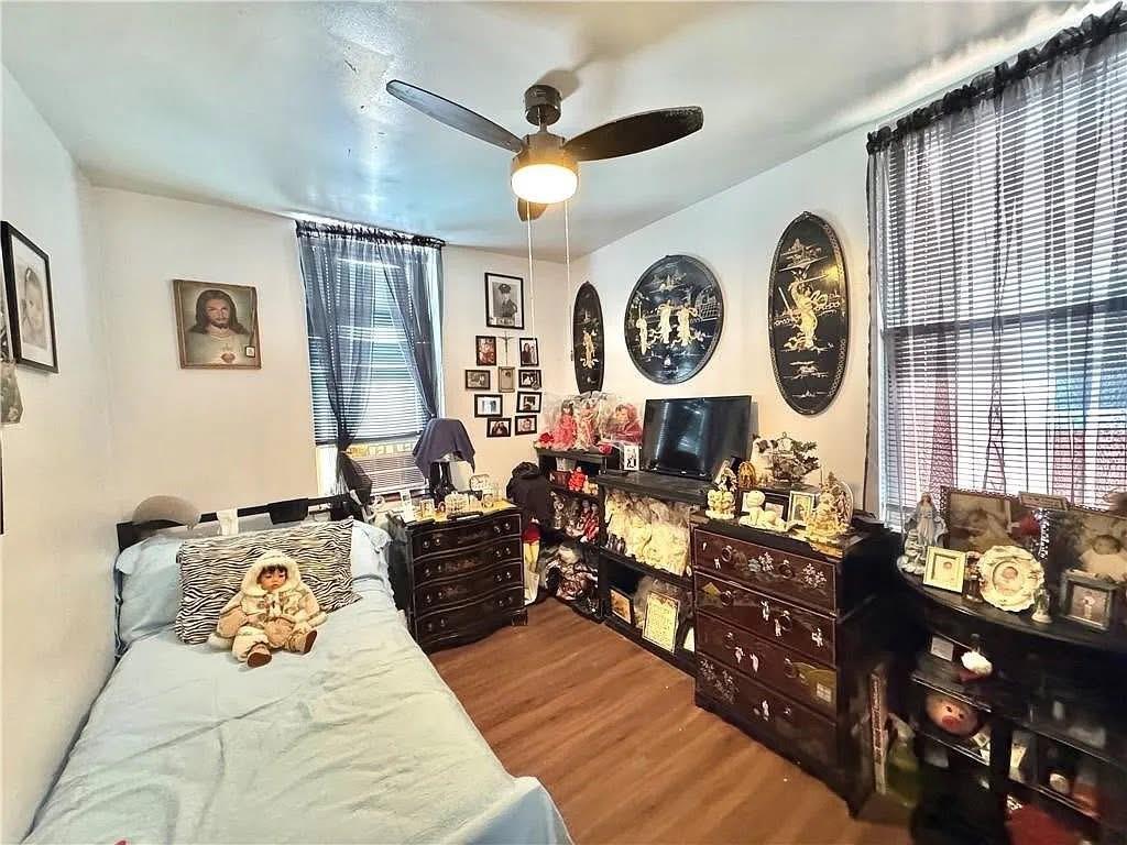 3724 Laurel Avenue, Brooklyn, New York, 11224 image 23