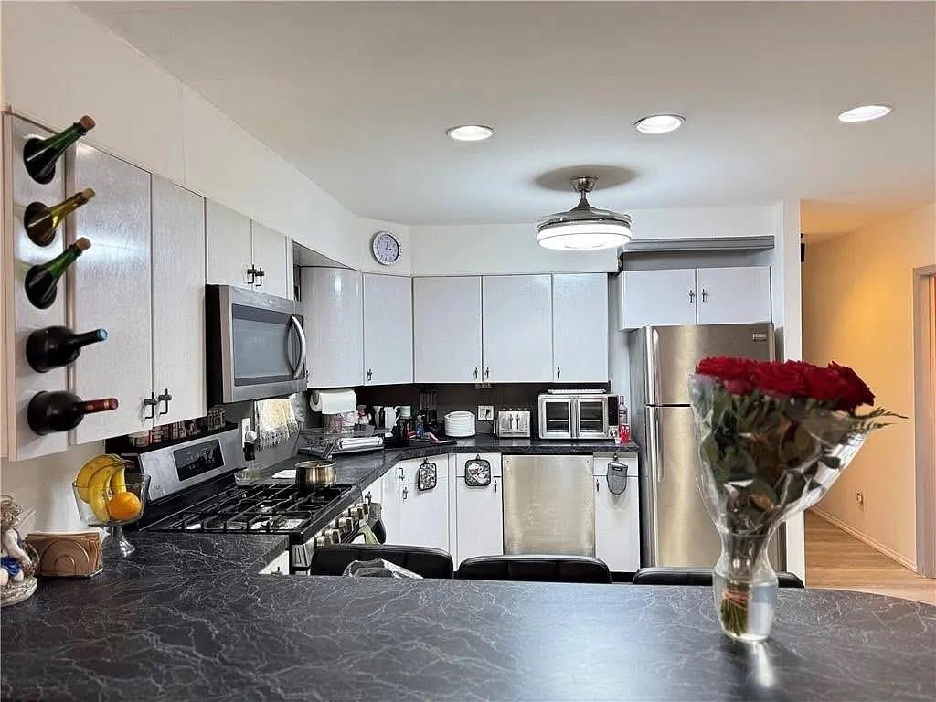 3724 Laurel Avenue, Brooklyn, New York, 11224 image 10