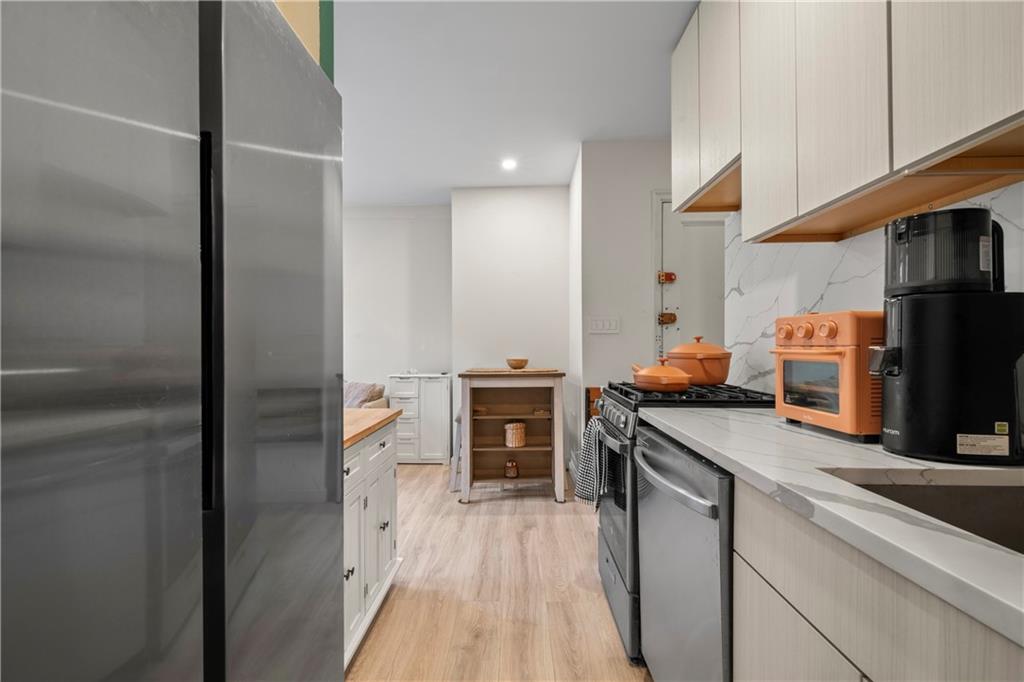 300 8th Avenue 1M, Brooklyn, New York, 11215 image 9