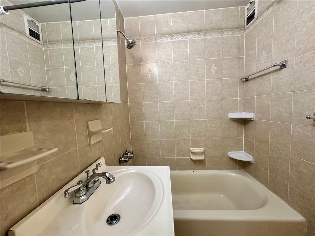 2665 Homecrest Avenue 1H, Brooklyn, New York, 11235 image 10
