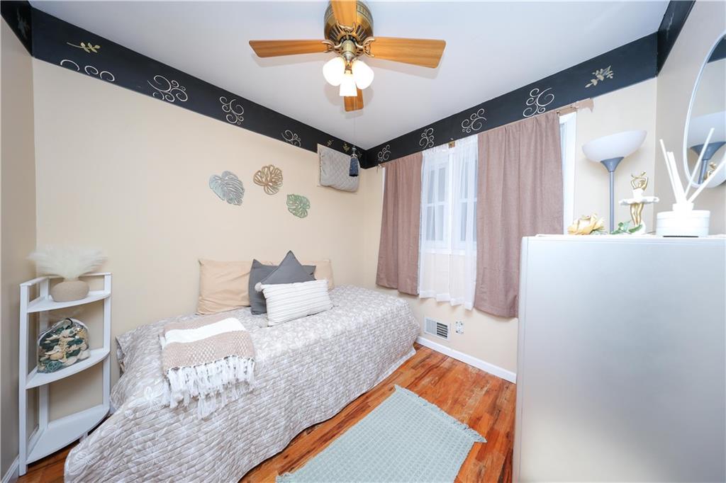 76 South Railroad Avenue, Staten  Island, New York, 10305 image 13