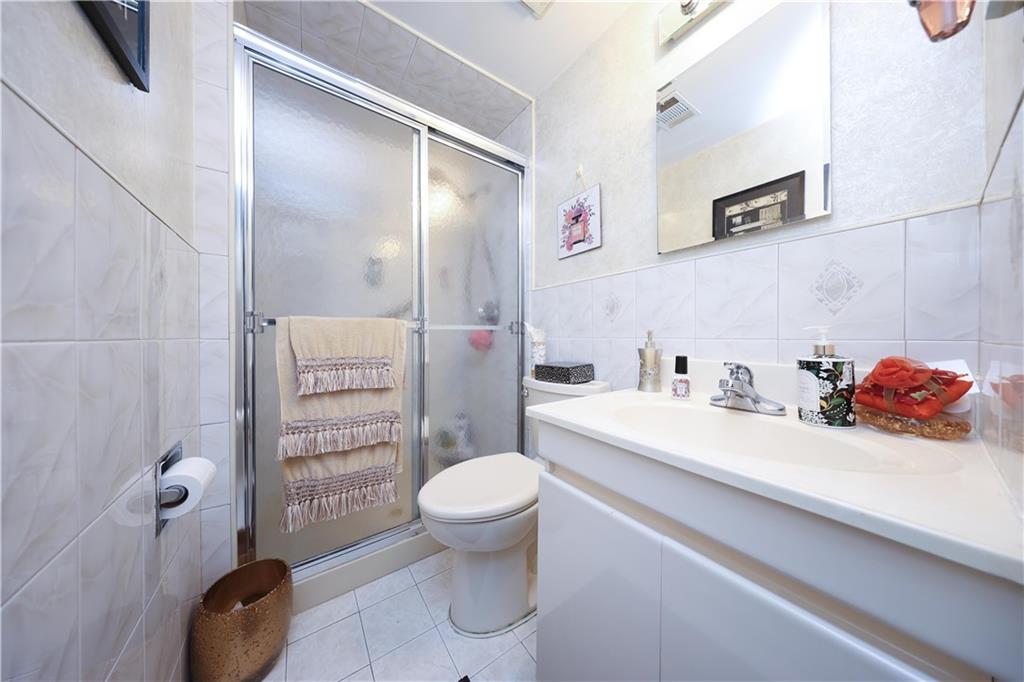 76 South Railroad Avenue, Staten  Island, New York, 10305 image 17