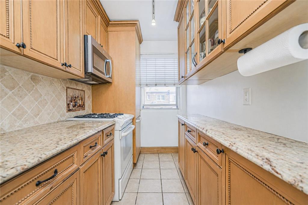 377 Bay 8th Street 2, Brooklyn, New York, 11228 image 9