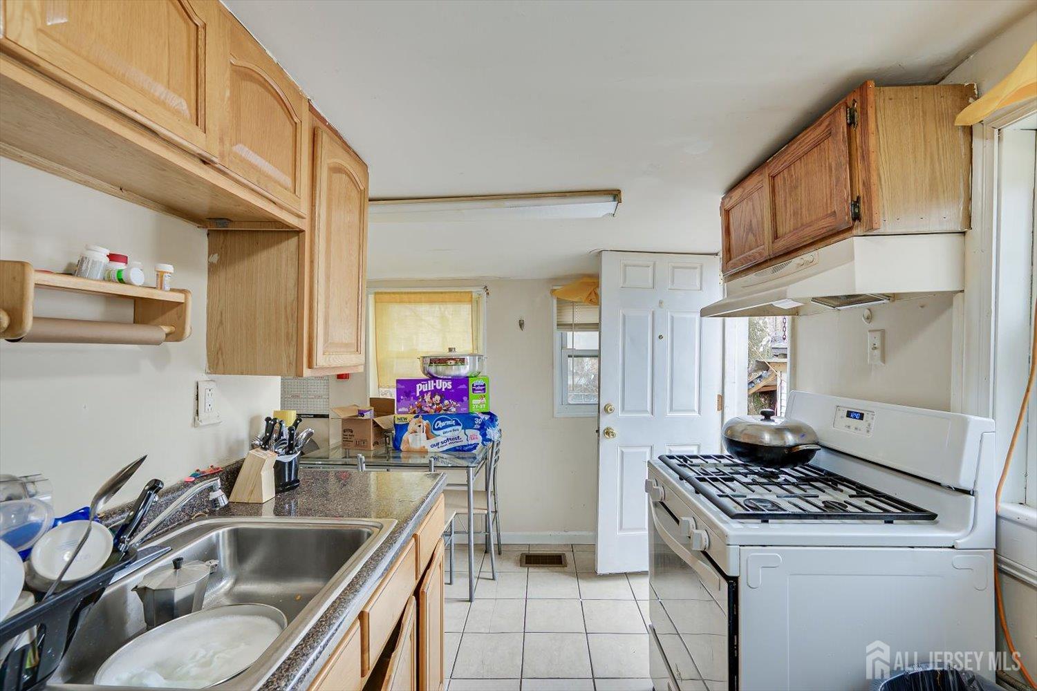 165 2nd Street, South Amboy, NJ, 08879 image 10