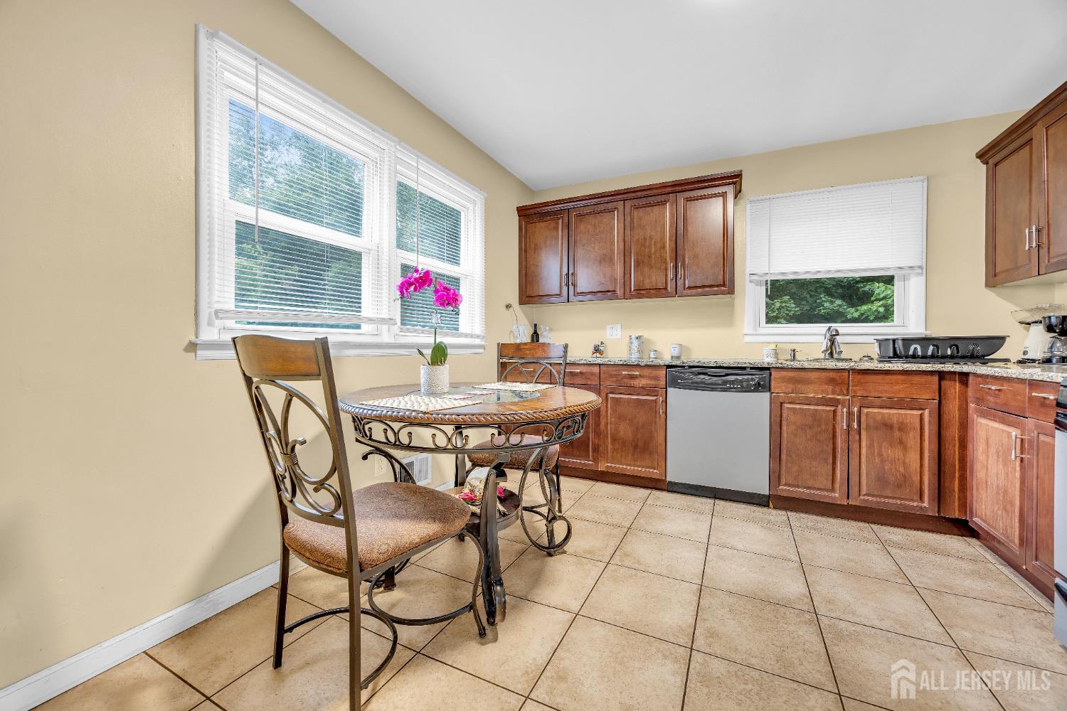 396 S 7th Avenue, Highland Park, NJ, 08904 image 12