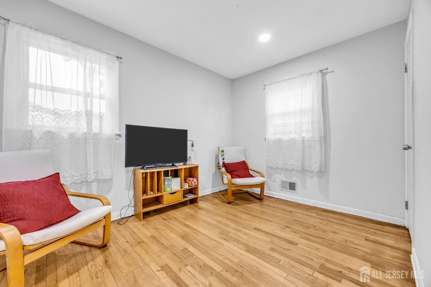 396 S 7th Avenue, Highland Park, NJ, 08904 image 18