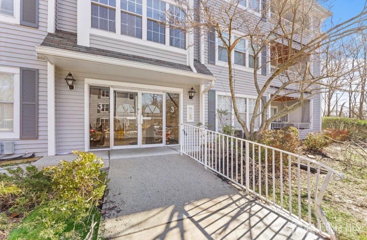 2308 Candlelight Court Image 3