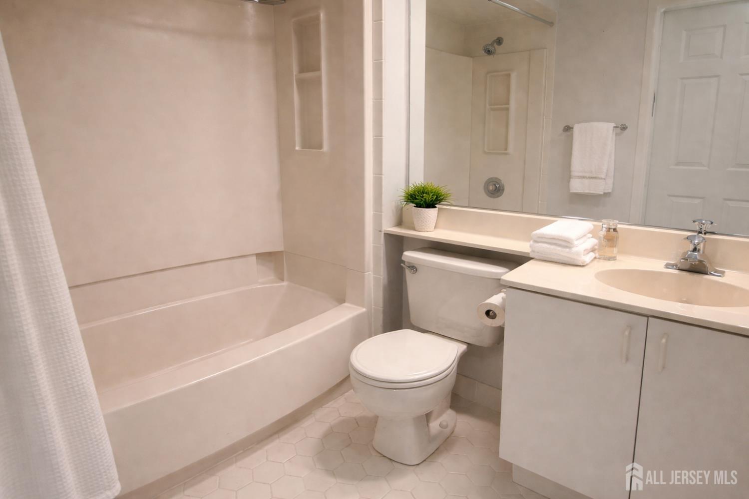 2308 Candlelight Court, Helmetta, NJ, 08828 image 9
