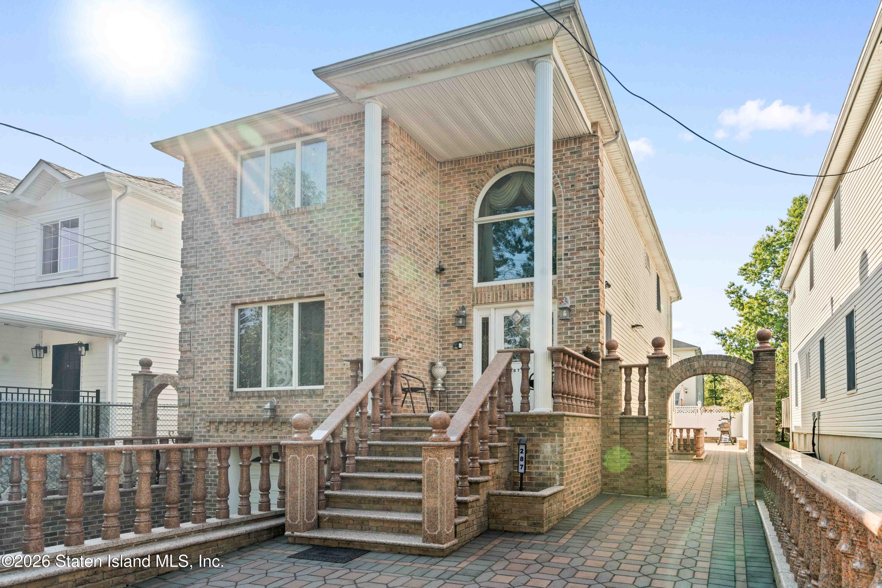 287 Rensselaer Avenue Image 2