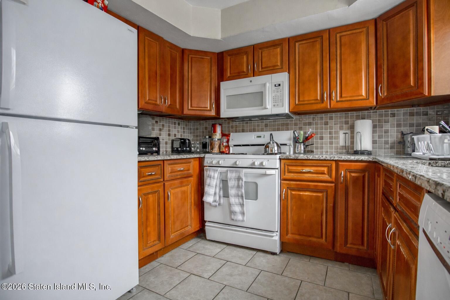 45 Towers Lane, Staten Island, NY, 10314 image 9