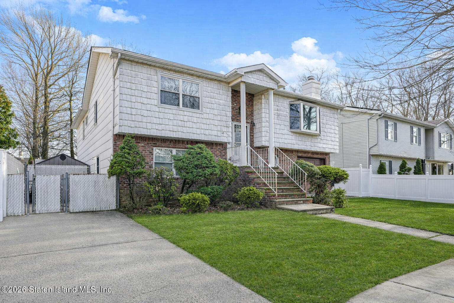 72 Reading Avenue Image 2