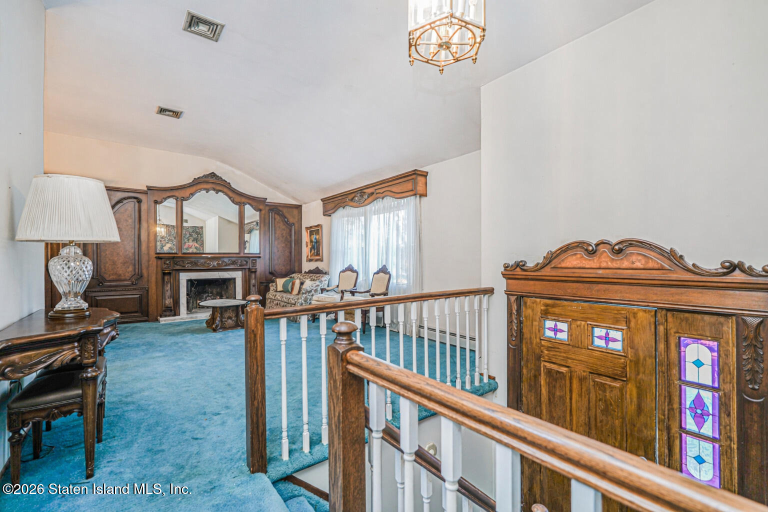 72 Reading Avenue Image 4