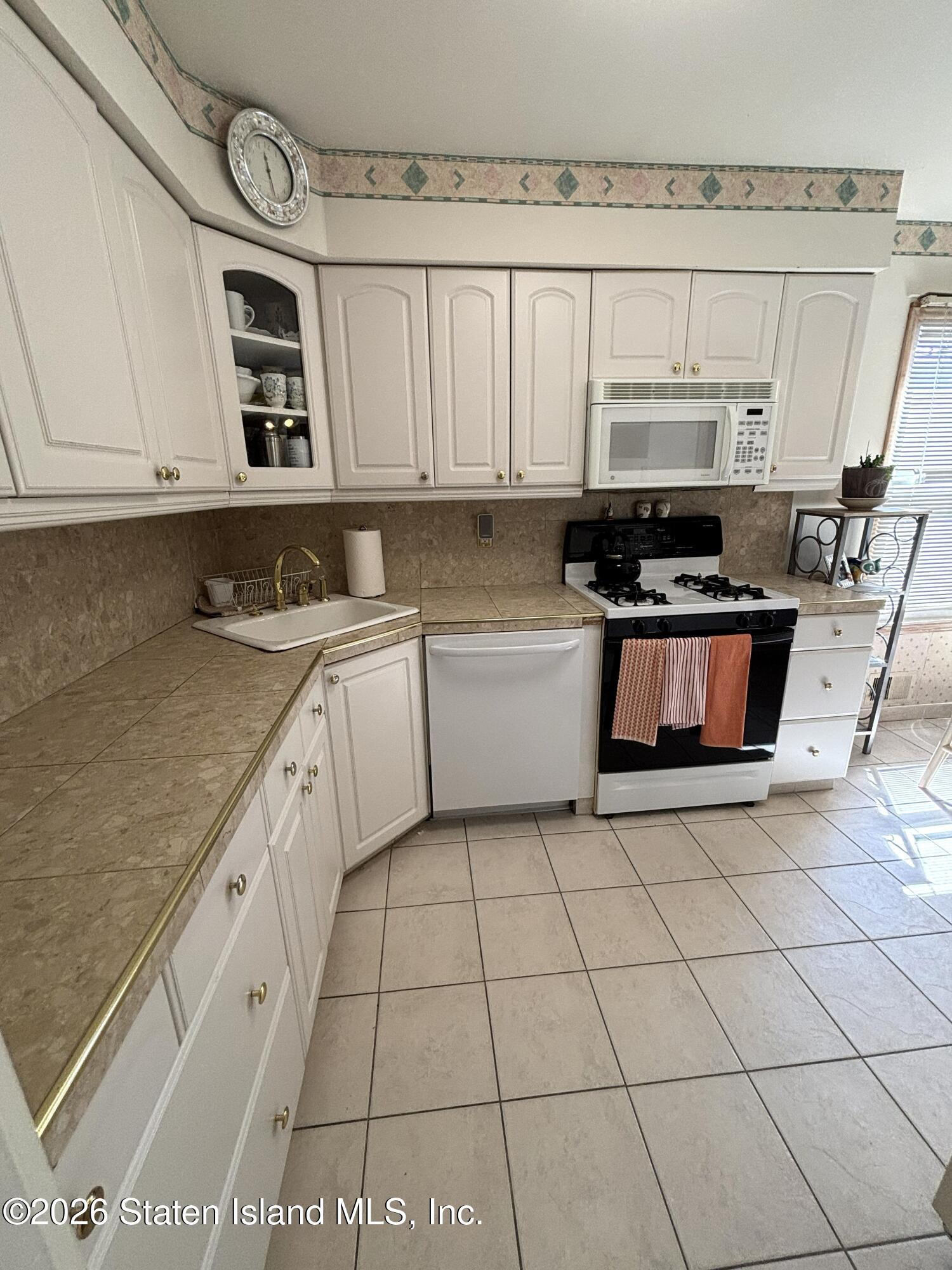 314 Green Valley Road, Staten Island, NY, 10312 image 14