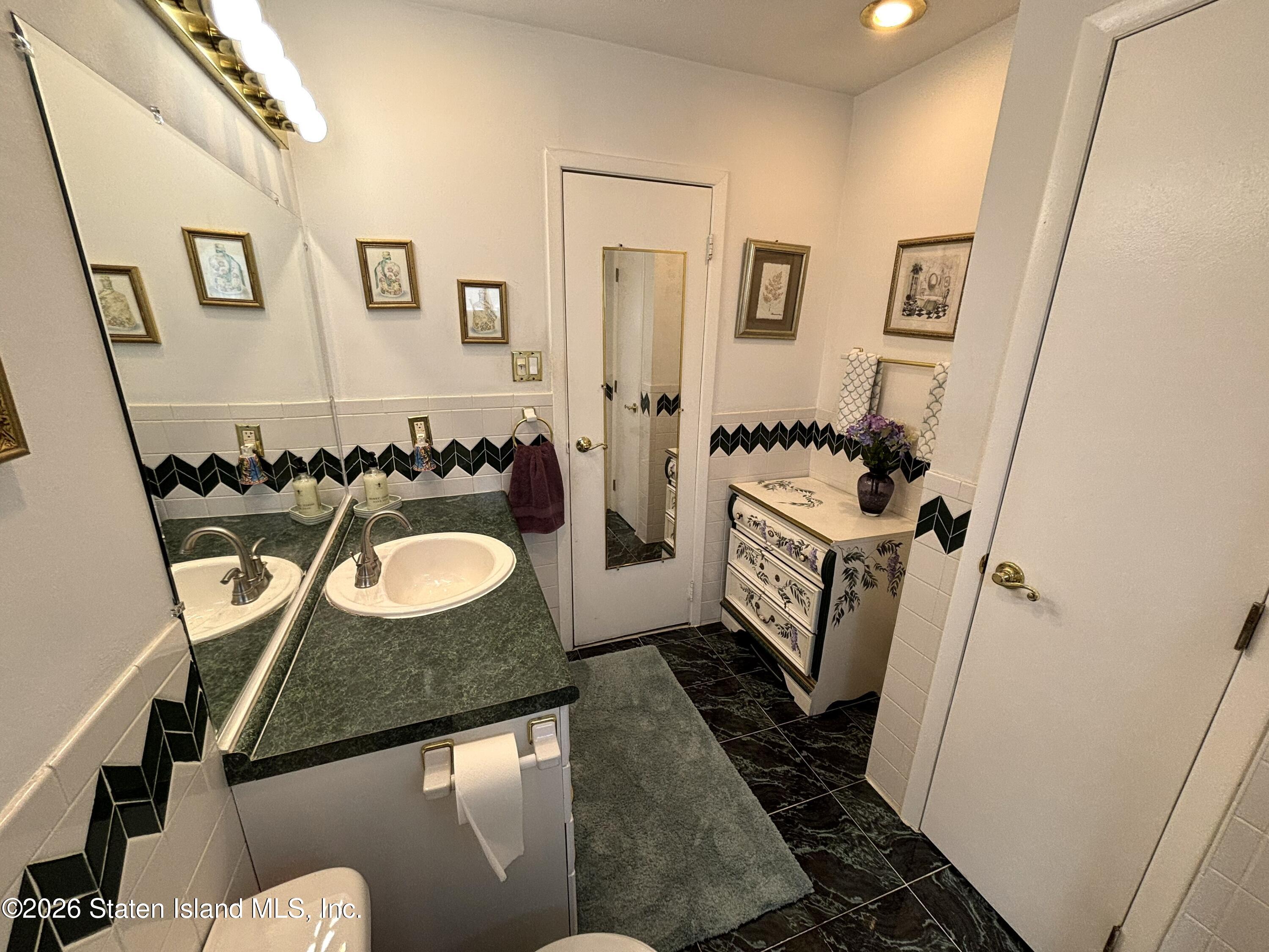 314 Green Valley Road, Staten Island, NY, 10312 image 16