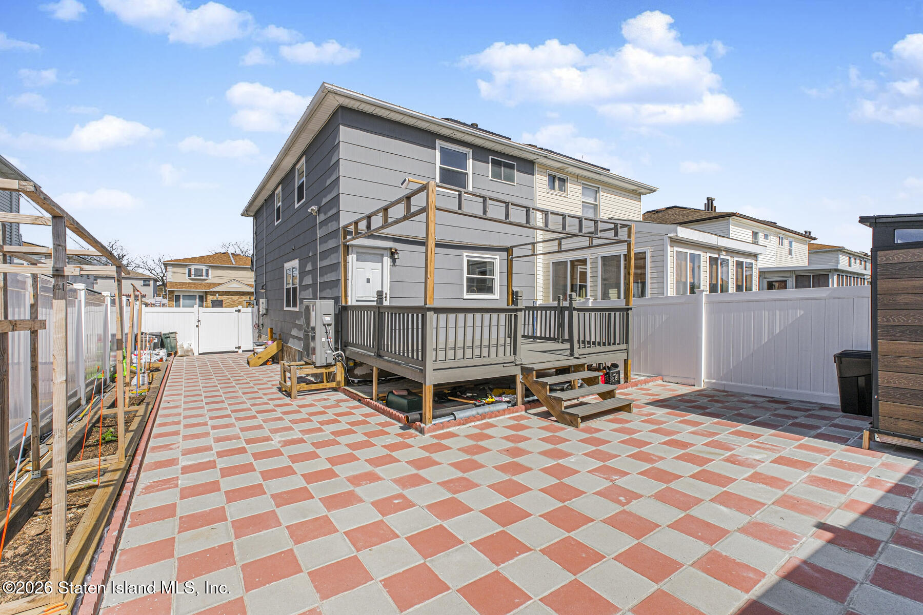52 Littlefield Avenue Image 3
