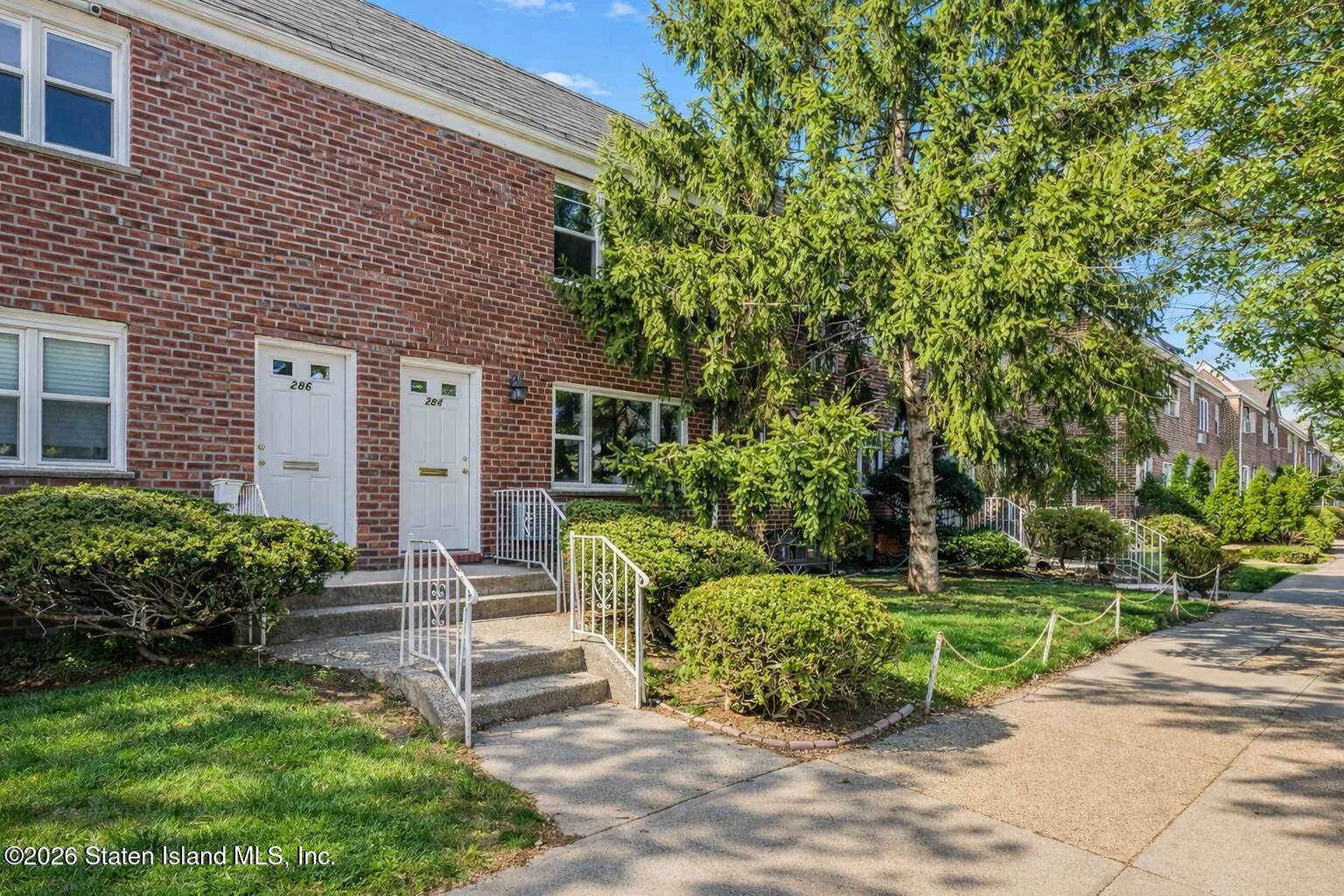 284 Bay 19th Street B Image 2