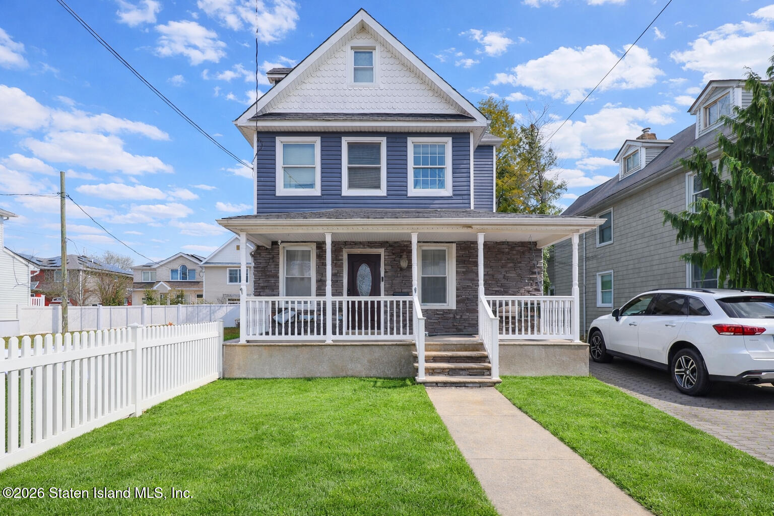 345 Brehaut Avenue Image 1