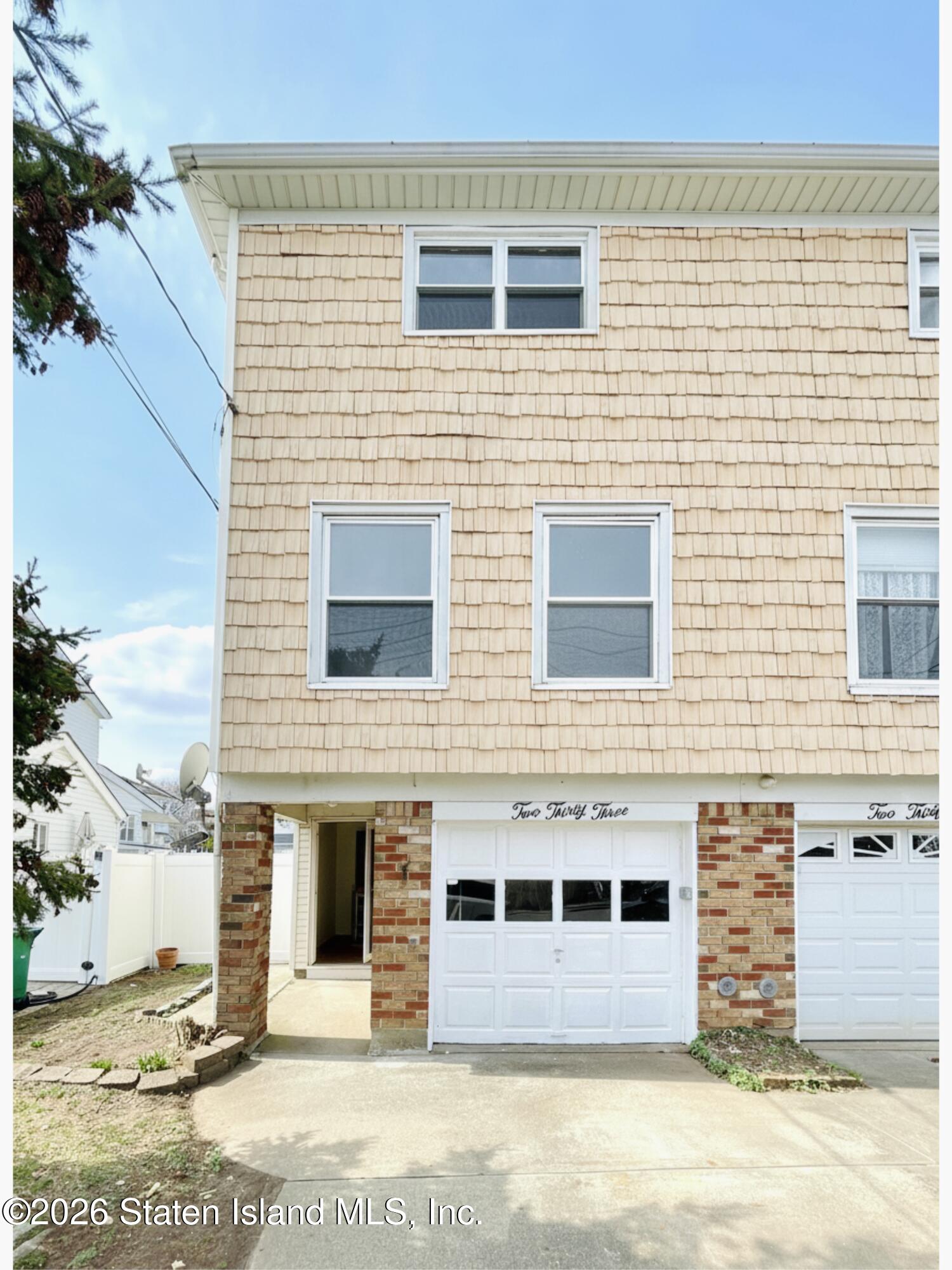 233 Weed Avenue Image 1