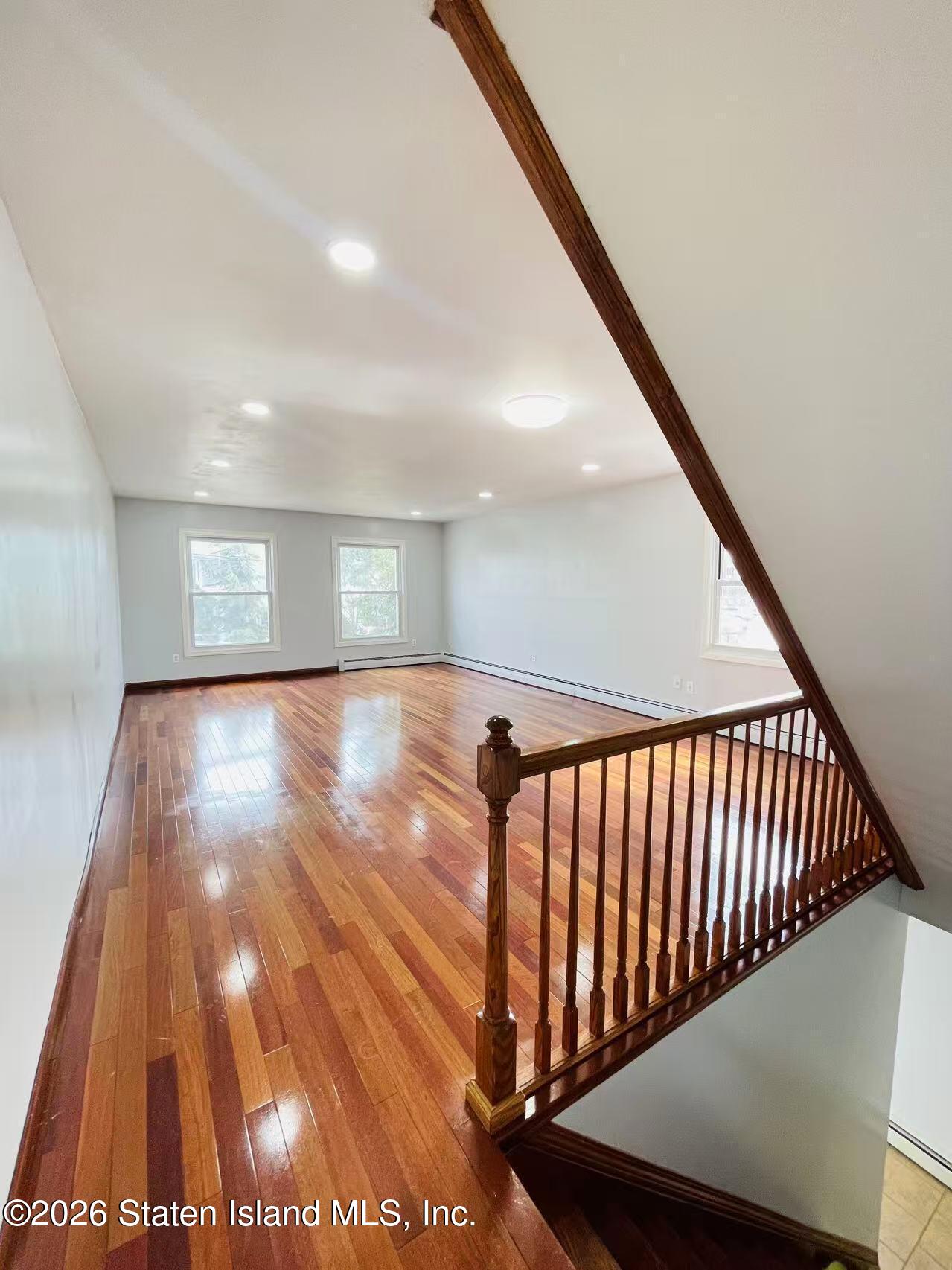 233 Weed Avenue Image 2