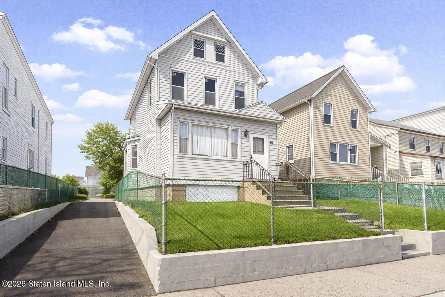 80 Van Pelt Avenue Image 2