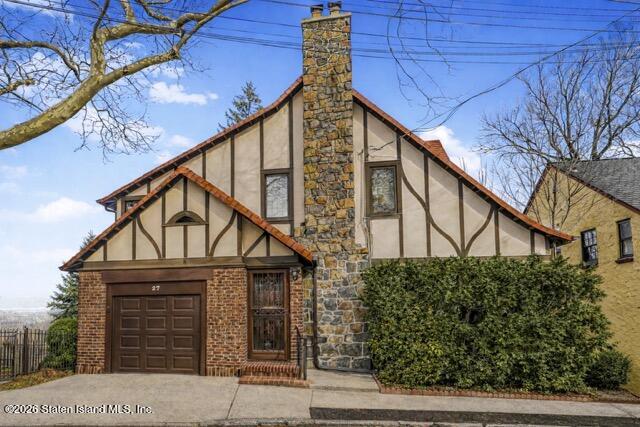 27 Fort Hill Circle Image 1