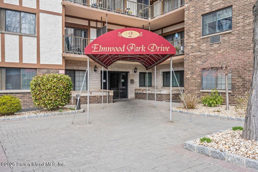 2 Elmwood Park Drive 209 Image 2