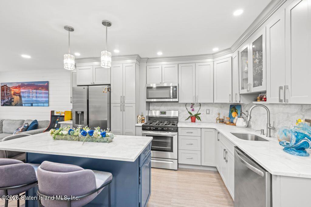 2 Elmwood Park Drive 209, Staten Island, NY, 10314 image 6