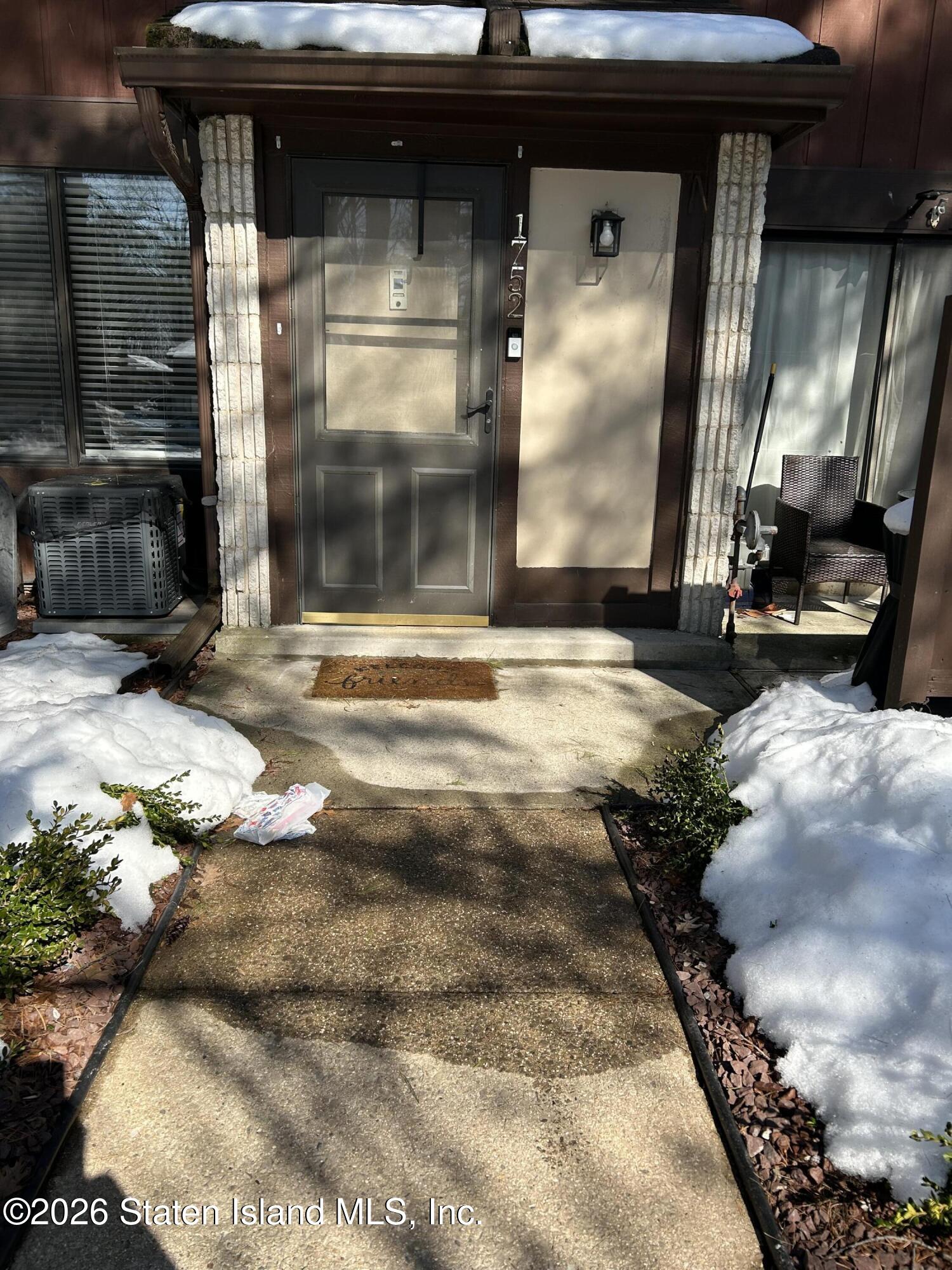 1752 Forest Hill Road Image 1