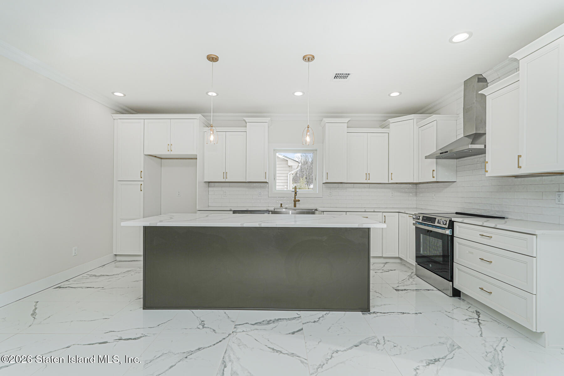 452 Rensselaer Avenue Image 5