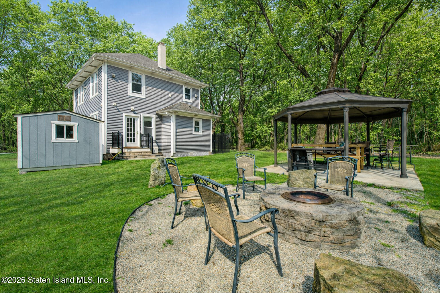 40 Adelphi Avenue Image 3
