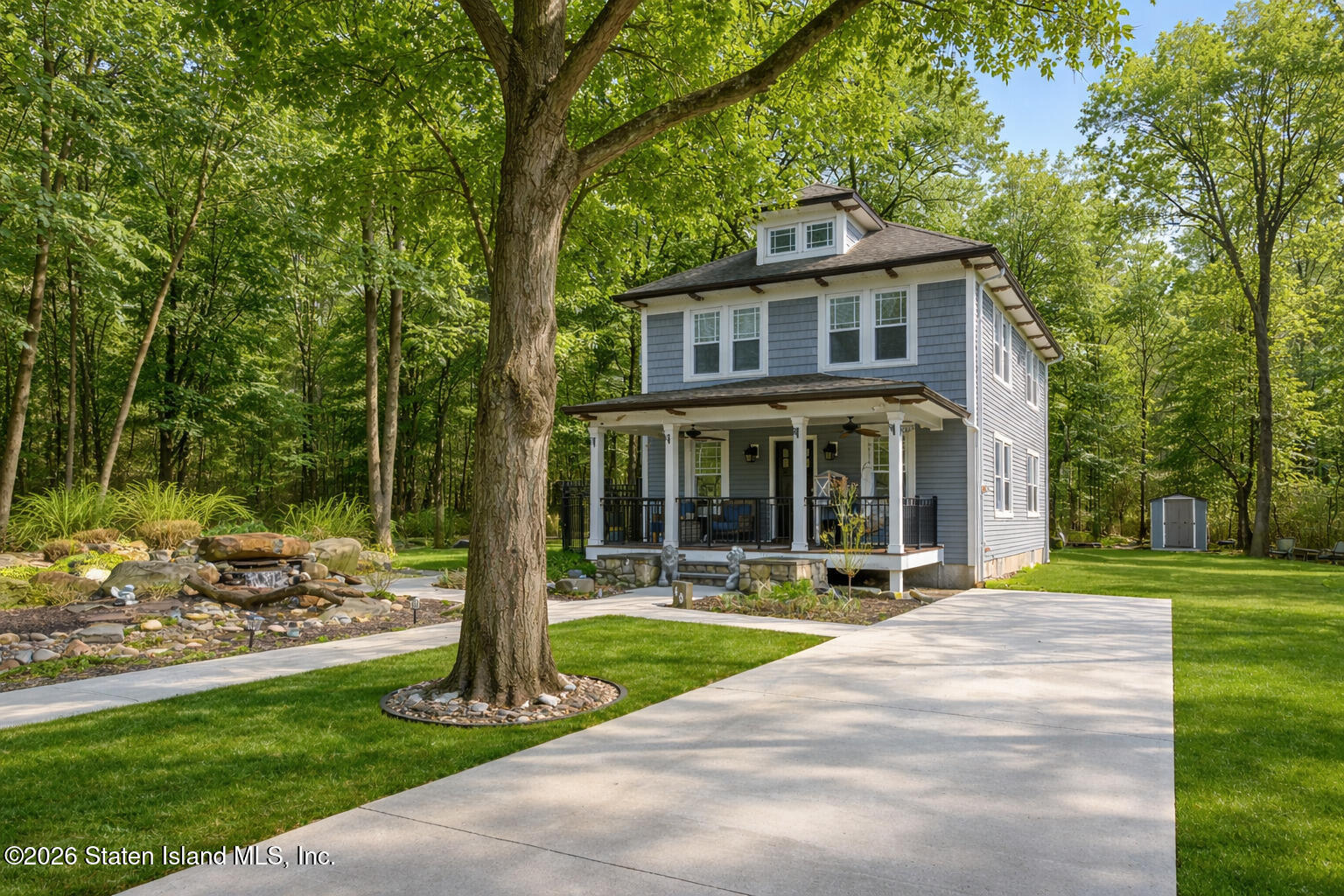 40 Adelphi Avenue Image 2