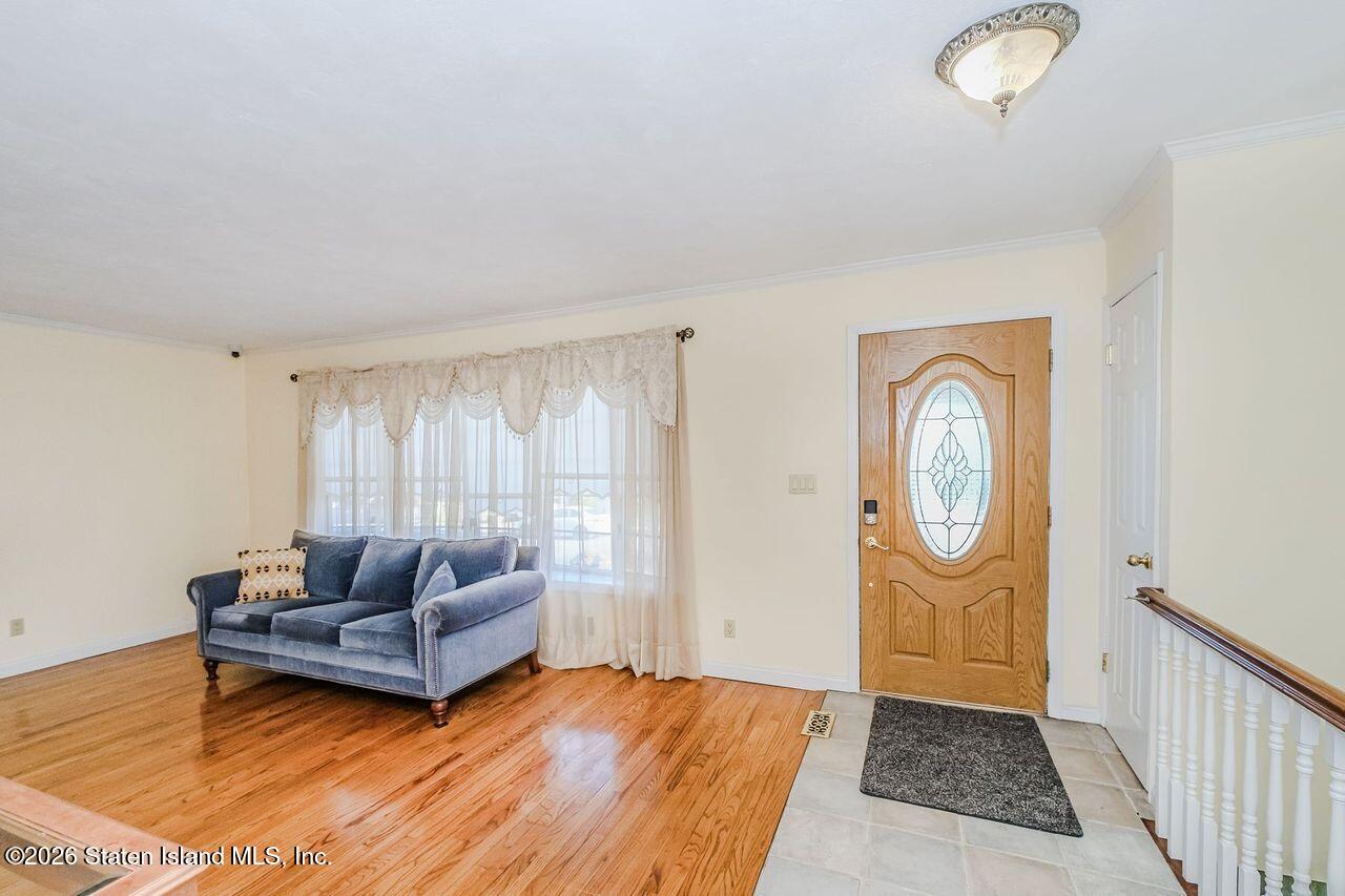 223 Amber Street Image 3