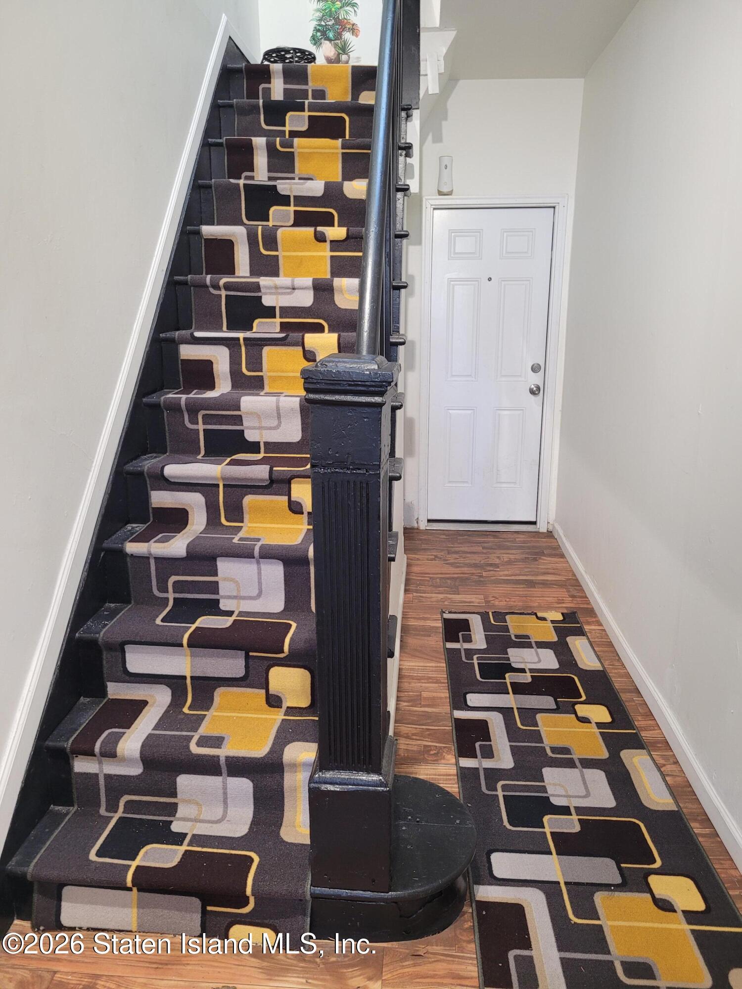 118 Scribner Avenue Image 4