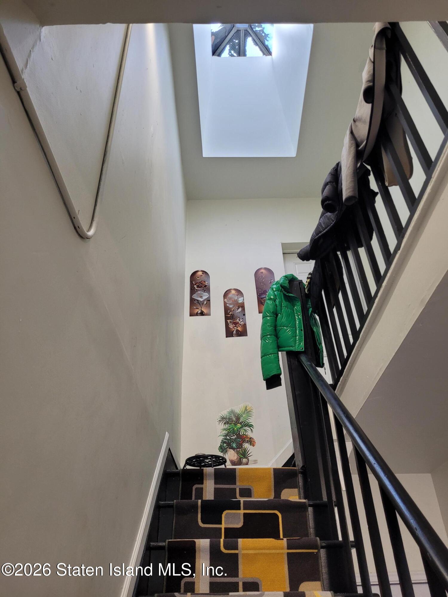 118 Scribner Avenue Image 5