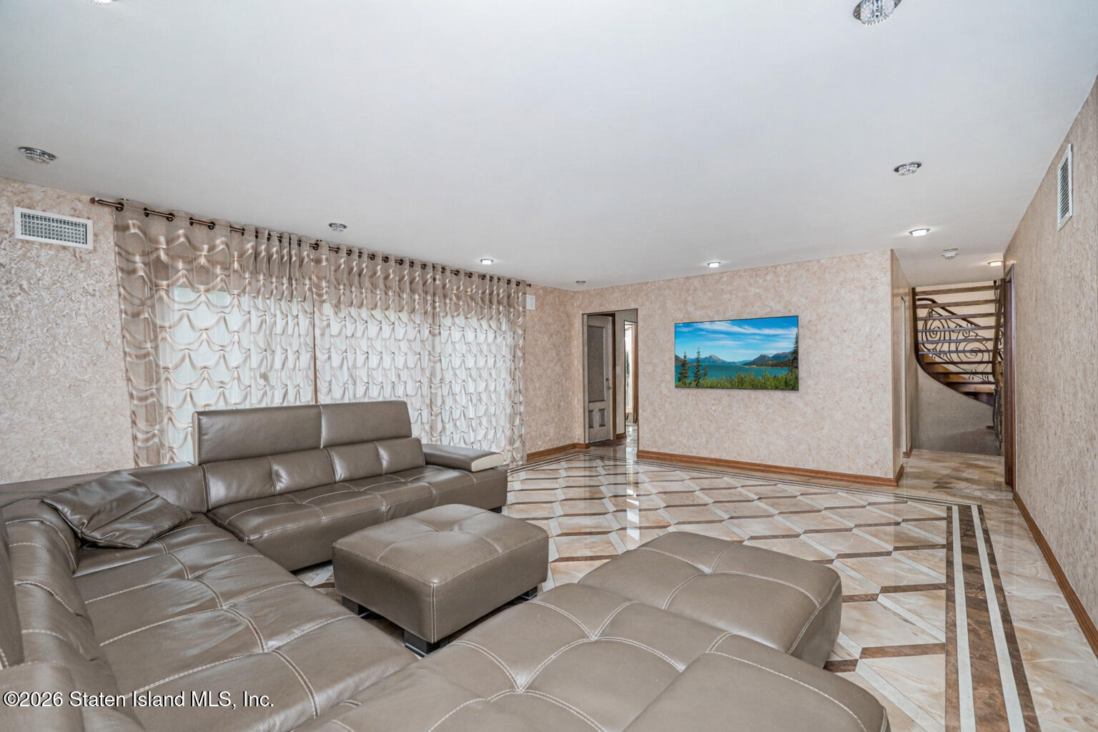10 Arbutus Way, Staten Island, NY, 10312 image 13