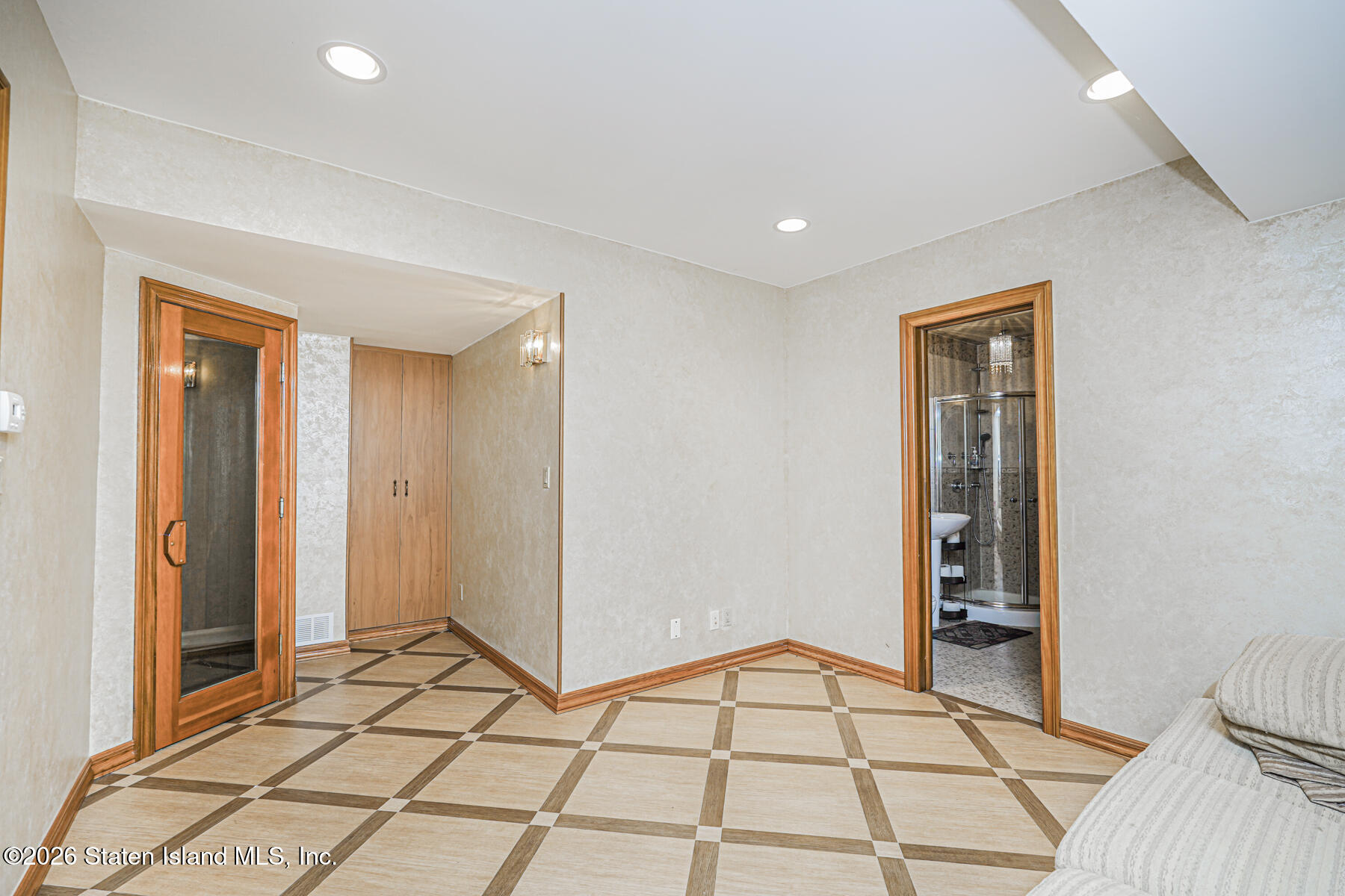 10 Arbutus Way, Staten Island, NY, 10312 image 39