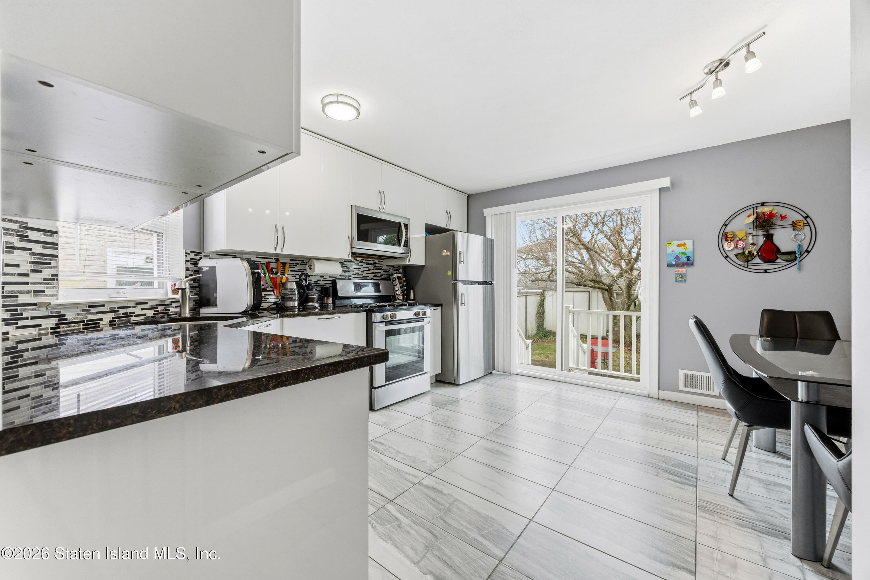 69 Cedarview Avenue, Staten Island, NY, 10306 image 6