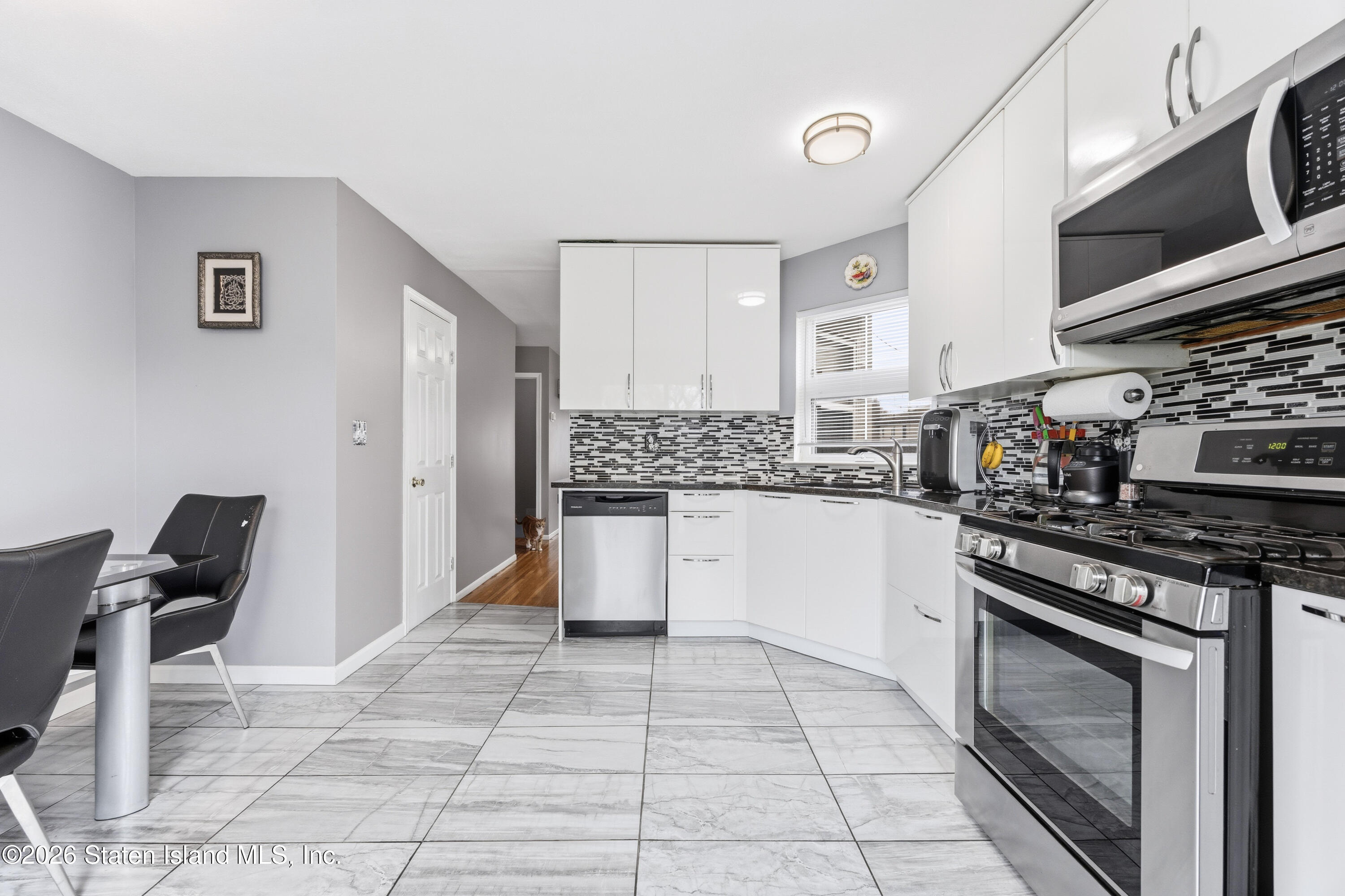 69 Cedarview Avenue, Staten Island, NY, 10306 image 9