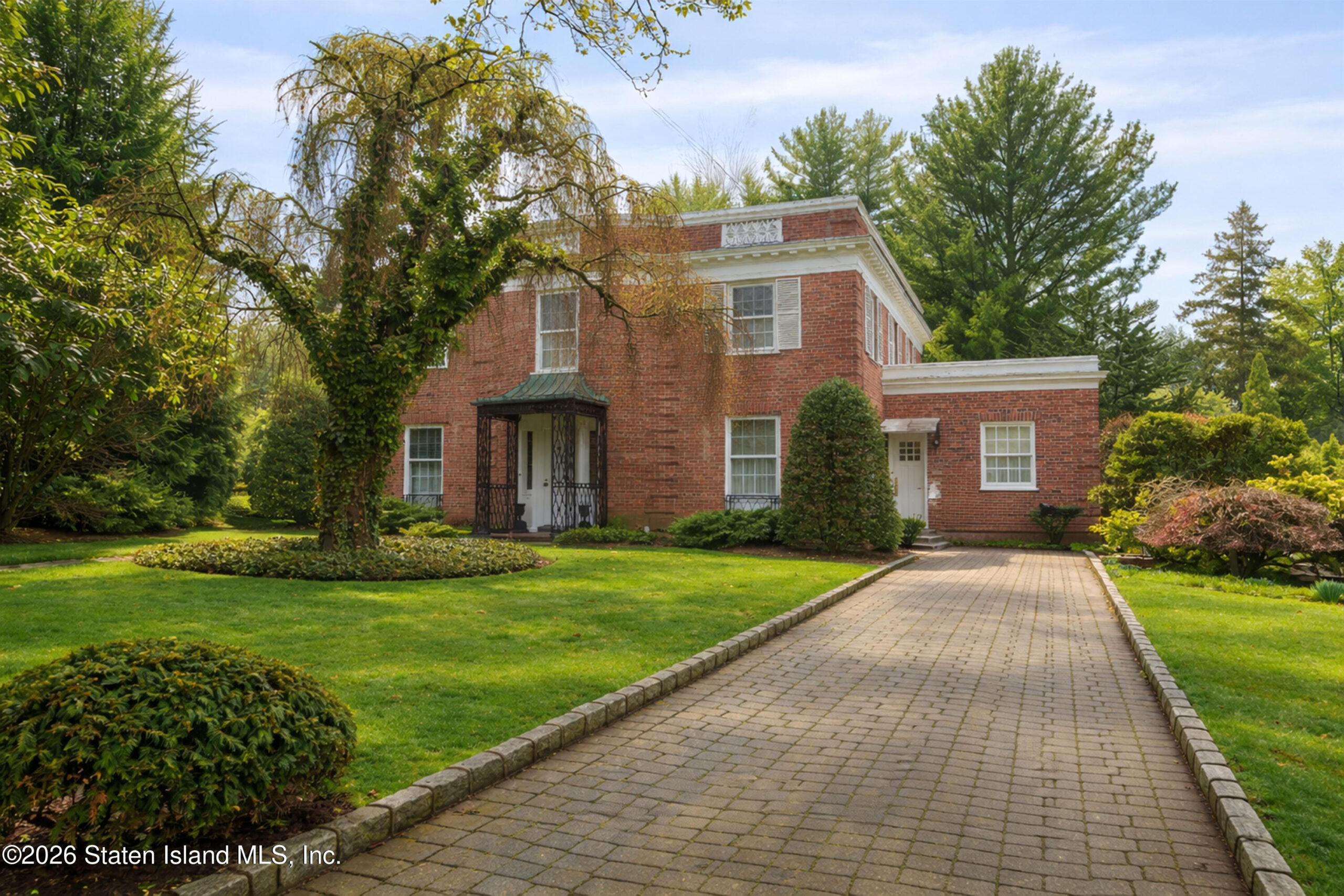 142 Bertha Place Image 1