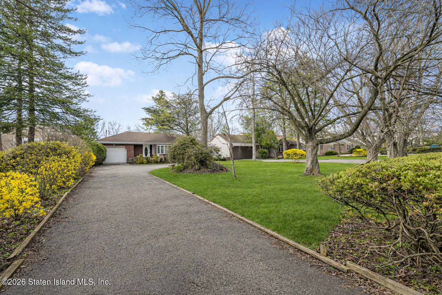 1596 Forest Hill Road Image 2