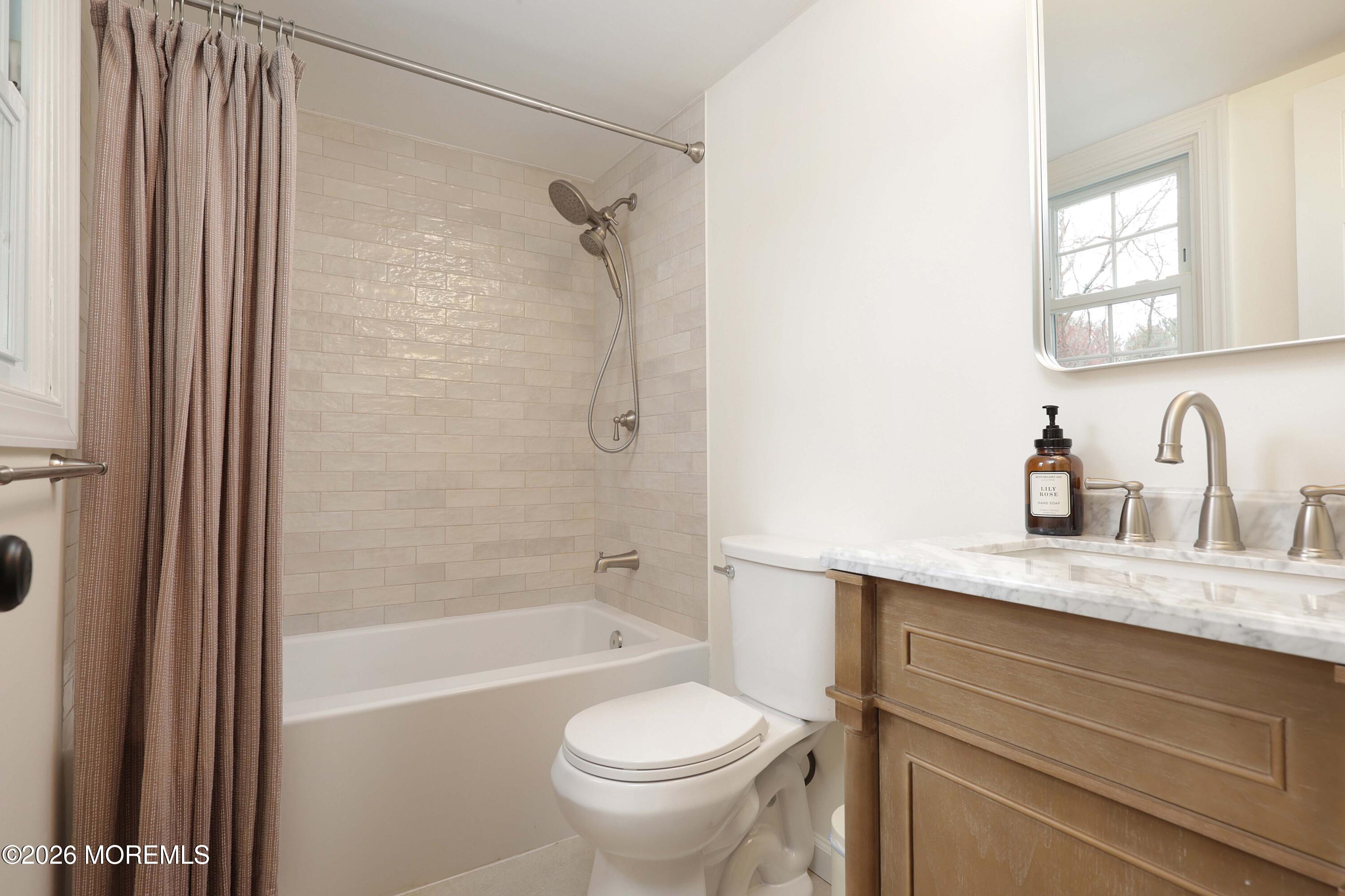 15 Brook Street, Farmingdale, NJ, 07727 image 26