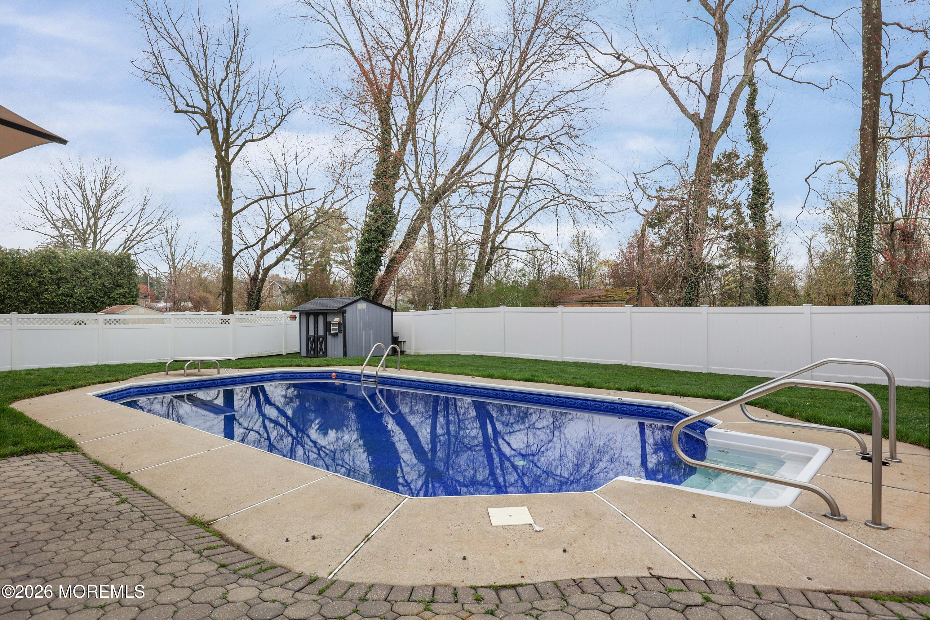 15 Brook Street, Farmingdale, NJ, 07727 image 31